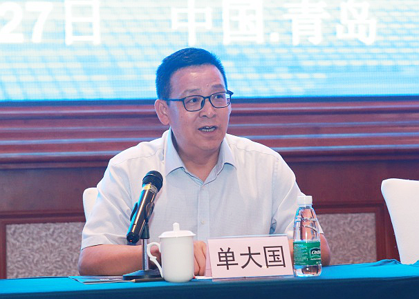 像资料检验技术系主任杨洪臣教授,上海市公安局刑侦总队石毅君总队长