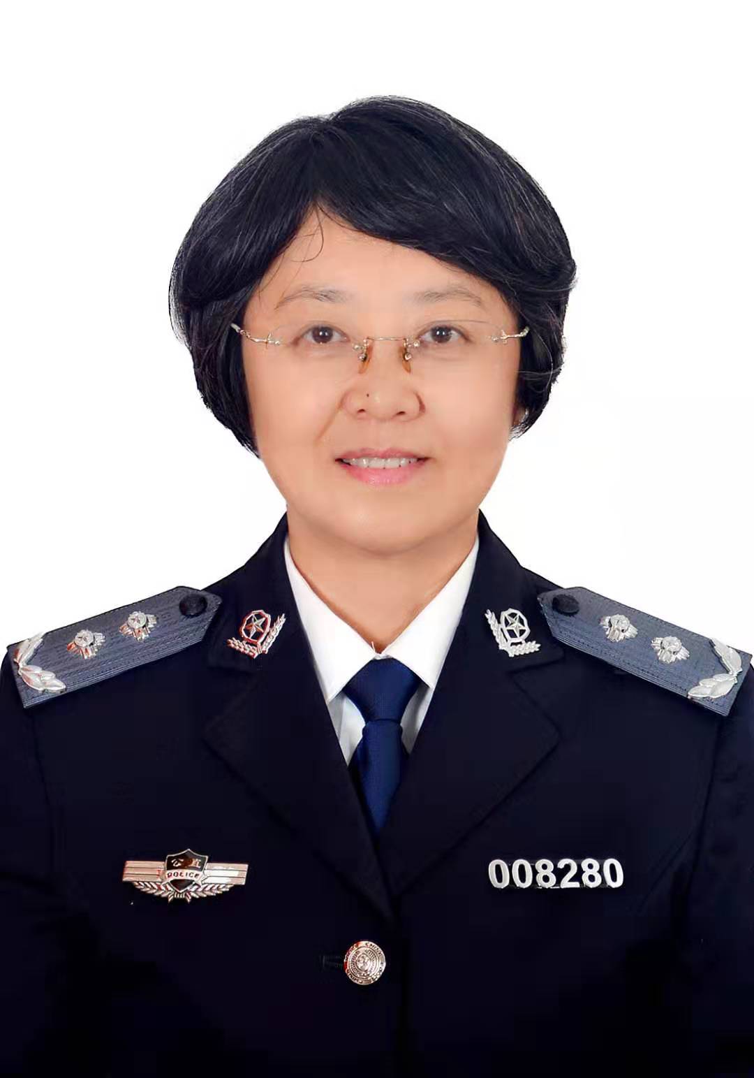 陈莉,女,汉族,1962年6月出生,禁毒系教授,技术二级警监,研究生学历
